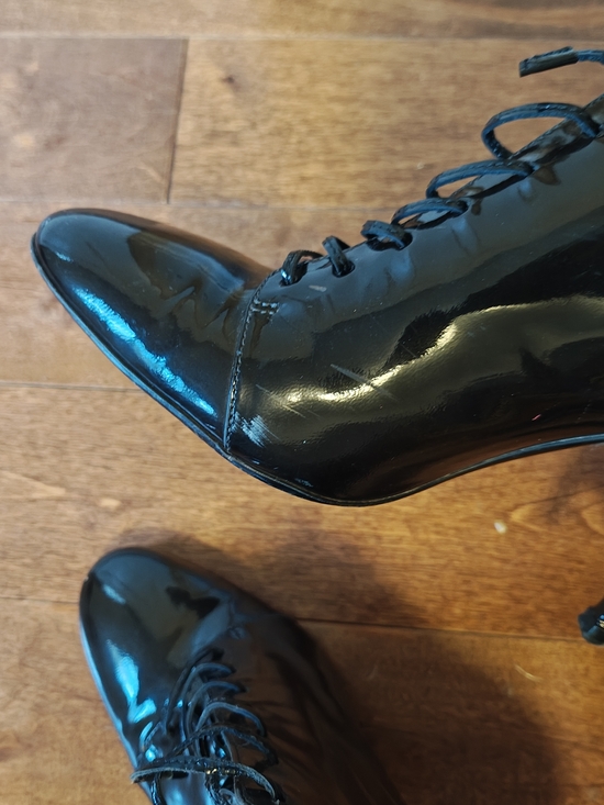 Burberry  Patent Lace-Up Heels - Picture 7 of 8